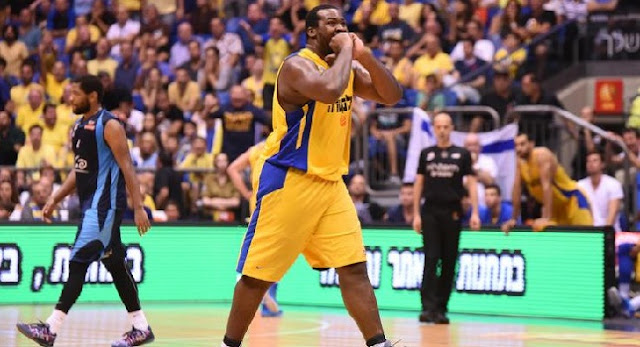 Τέλος ο «Σόφο» από τη Μακάμπι!