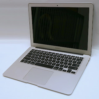 Macbook Air Core i5 (13.3 Inch, Early 2014)