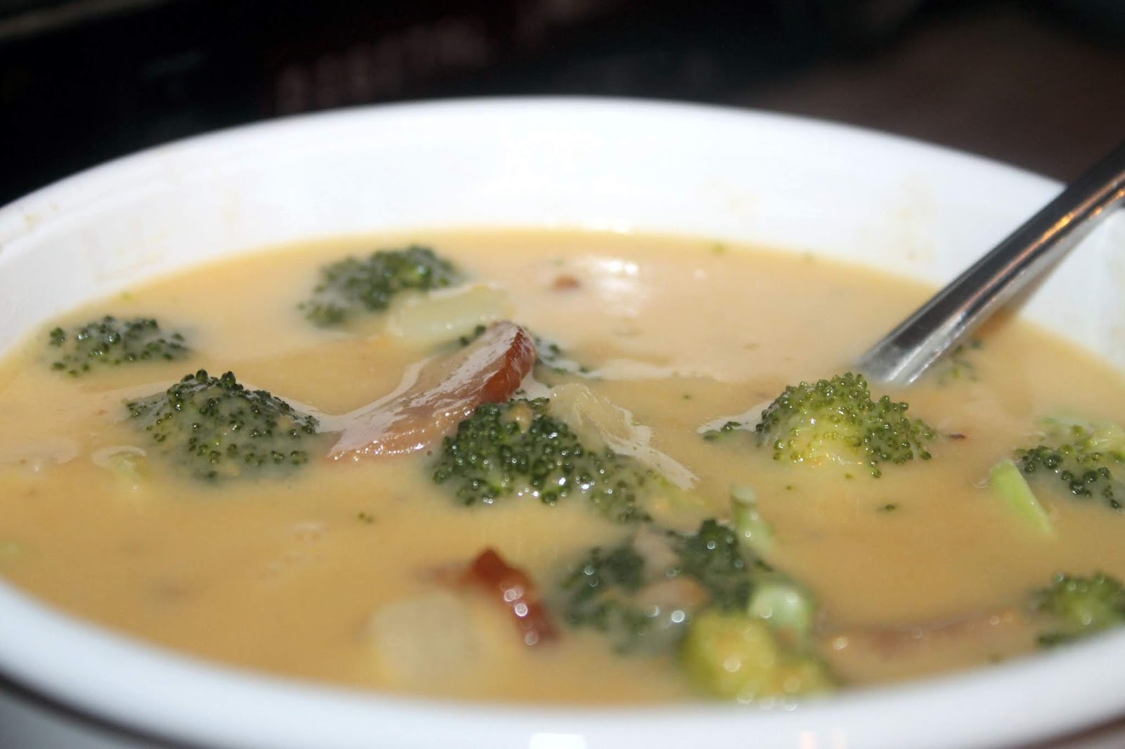 Cooking With Mary and Friends Cheesy Ham, Potato and Broccoli Soup