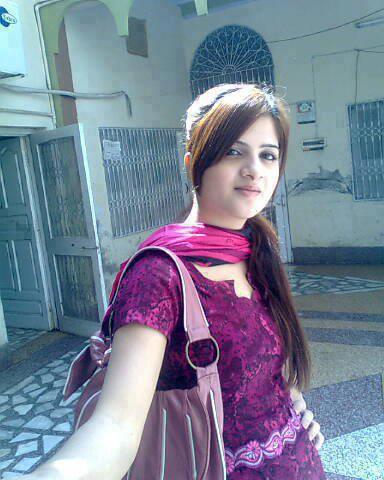 Hot and Sexy Indian Babes: The Hottest Indian Babes