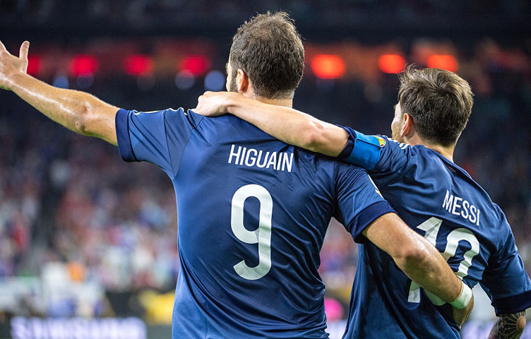 Messi: "Higuain je jedan od najboljih napadača na svijetu" Messi: "Higuain je jedan od najboljih napadača na svijetu"