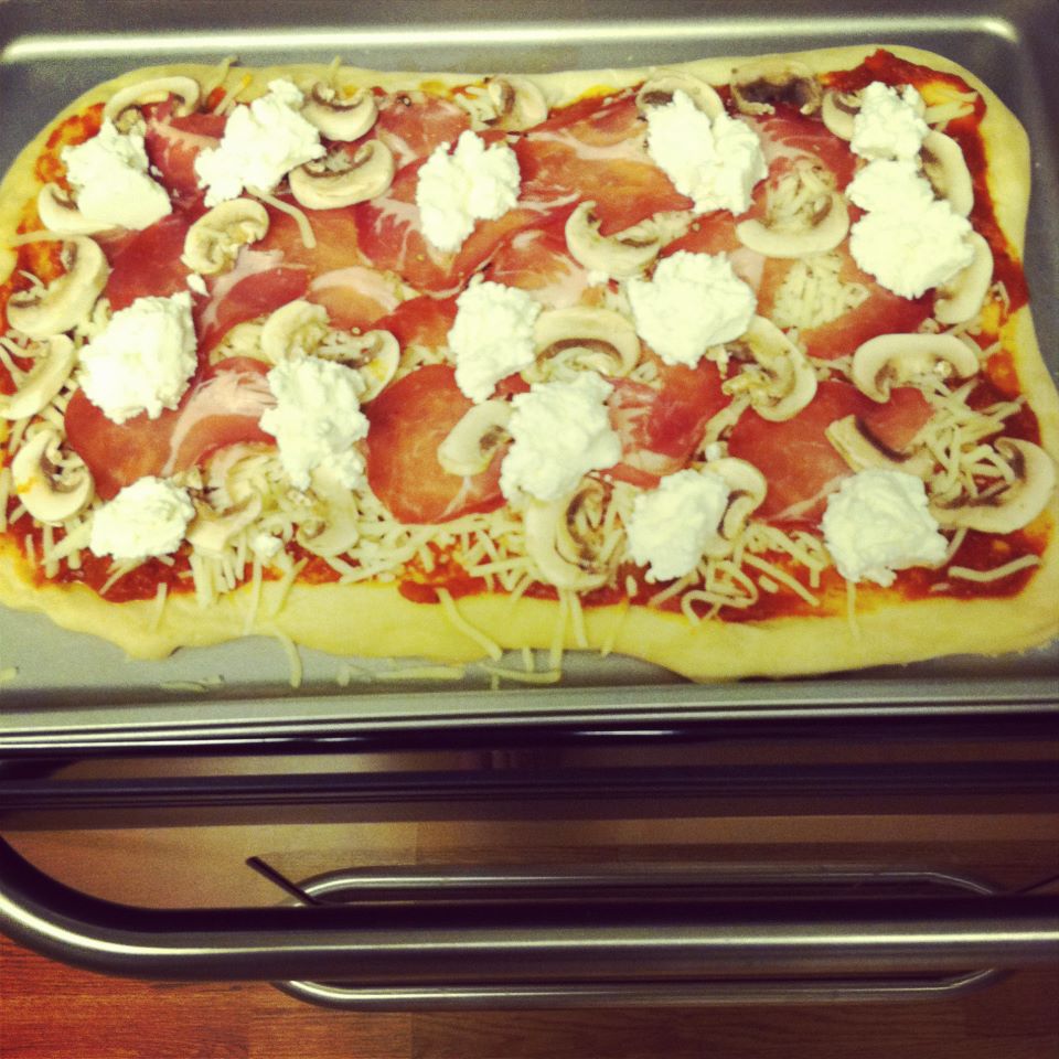 CHICKS WITH A WHISK! It's Italiano...Capocollo Ricotta Pizza