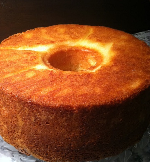 How To Make Old Fashioned Sour Cream Pound Cake How To Make Old Fashioned Sour Cream Pound Cake