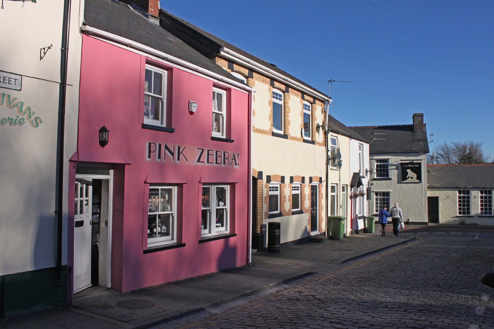 Everyone likes Pictures Llantrisant