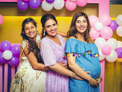 4Esha-Deol-enjoys-at-her-baby-shower