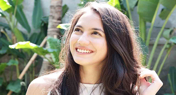 5 Film Horor Paling Menyeramkan Versi Pevita Pearce - Hanya Tau Aja