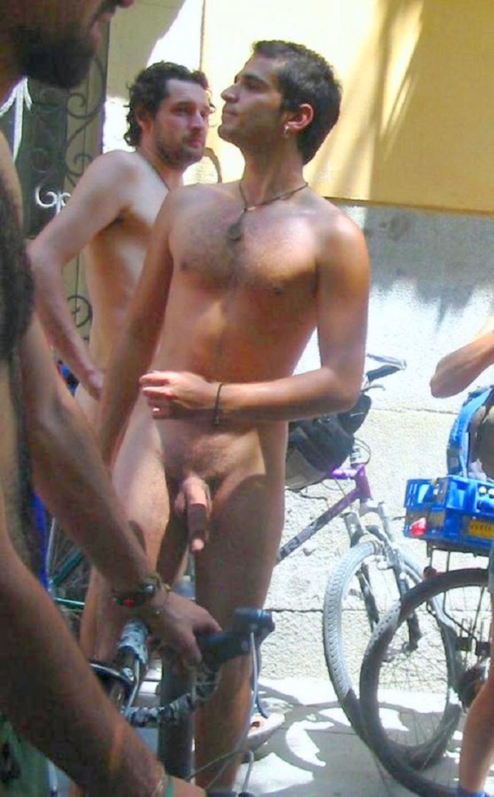 Male nude bulge
