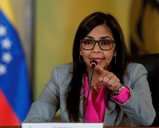Delcy Rodríguez amenaza con retirar a Venezuela de la OEA si realizan reunión sin la aprobación de Maduro