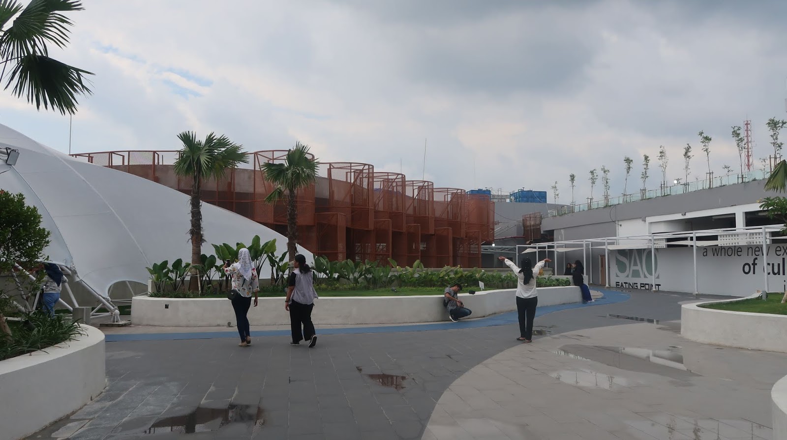NIPAH MALL MAKASSAR HADIR DENGAN KONSEP ECO-GREEN BUILDING DAN URBAN