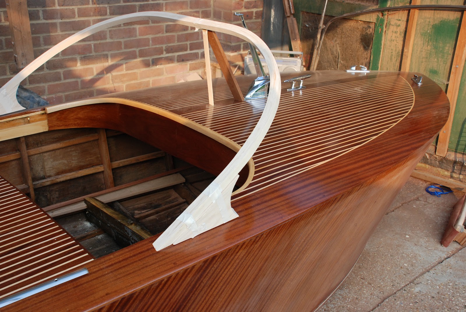 my wooden speed boat build windscreen