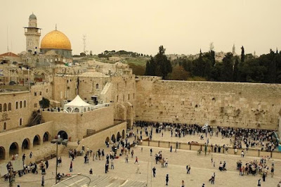 Tembok Ratapan Bersejarah Bagi Yahudi dan Umat Islam