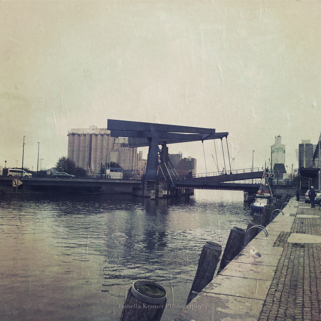 Storms Graue Stadt Am Meer