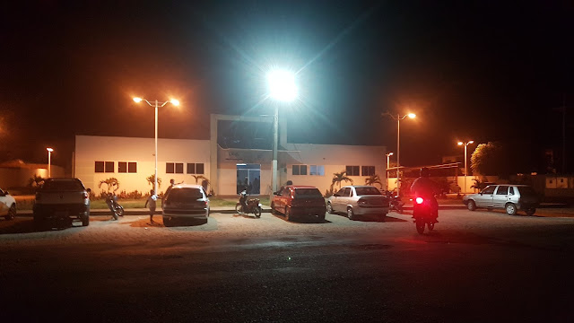 Casal colide moto em carro na BA-131, entre Jacobina e Miguel Calmon