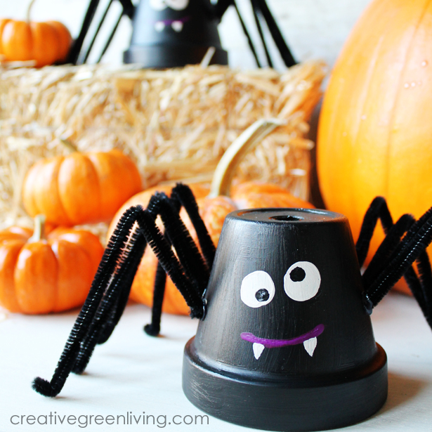 Make Friendly Spiders from Upcycled Flower Pots | Creative Green Living
