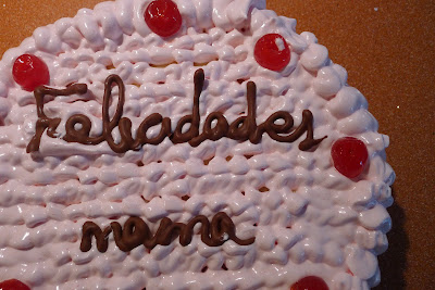  TARTA DE CUMPLEAÑOS CON MERENGUE DE FRESA Y PULEVA ECOLOGICA 