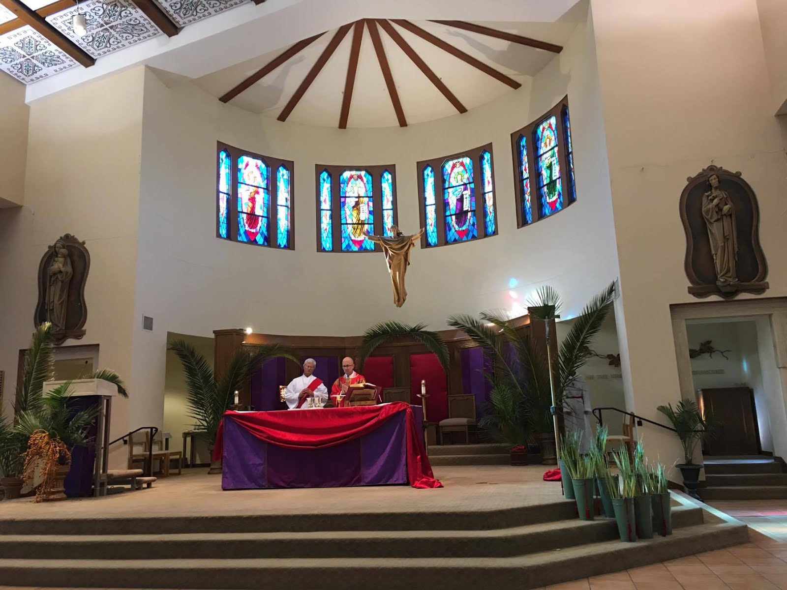 Father David Jenuwine Palm Sunday St. Apollinaris Church