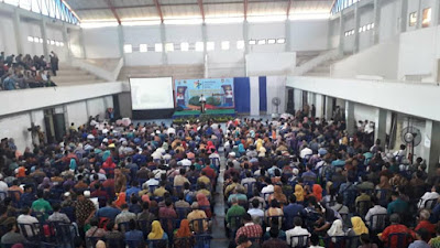 Ratusan Orang Padati GOR WR Supratman ramaikan Bursa Inovasi Desa