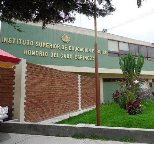 IEST HONORIO DELGADO ESPINOZA - Cayma