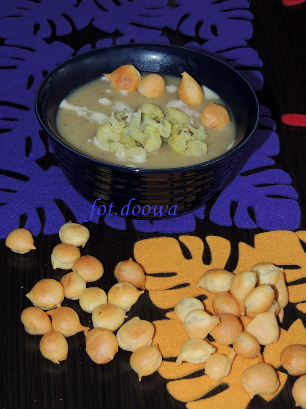 Zupa krem kalafiorowo - grzybowy