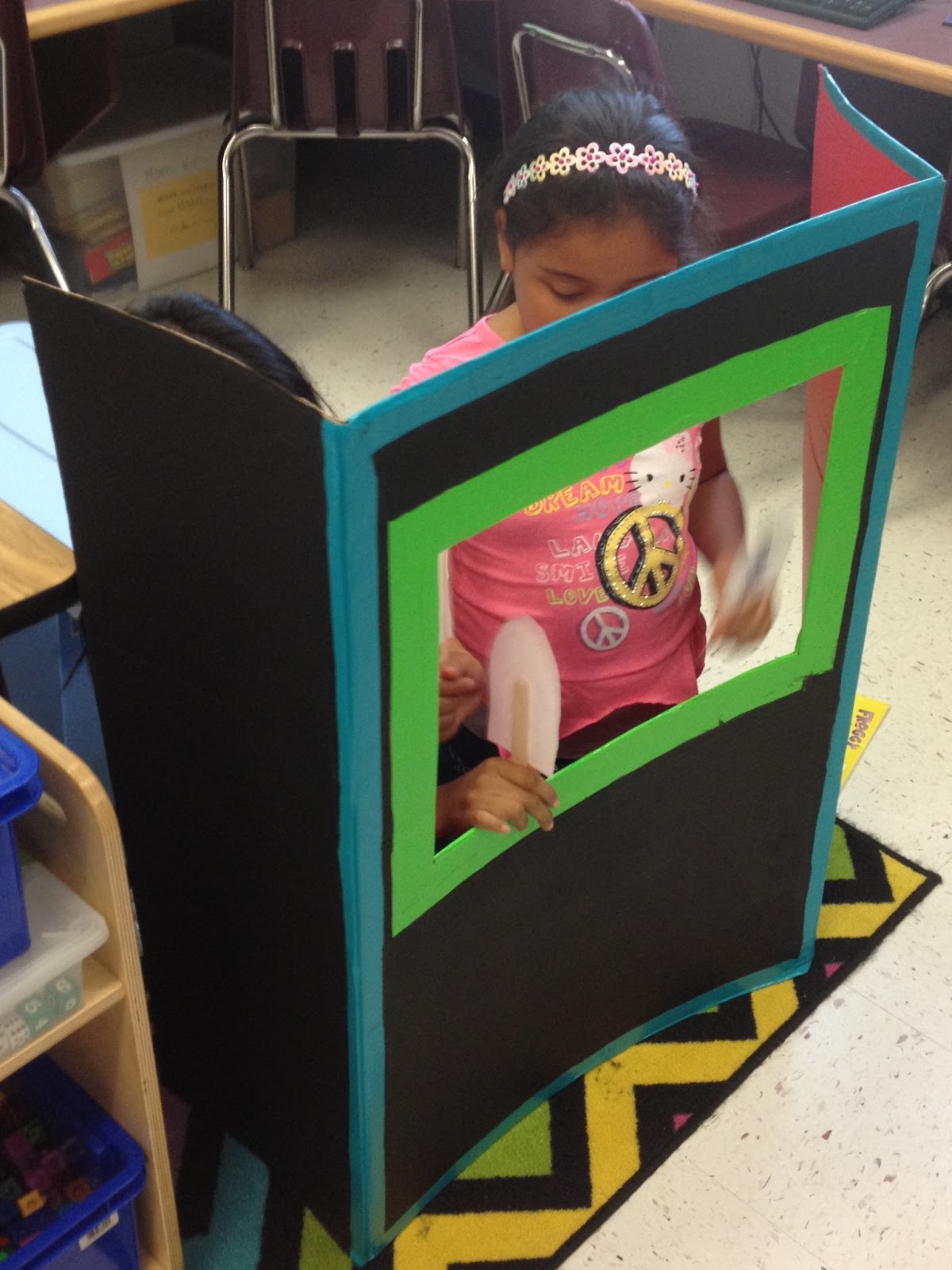 Flamingo Fabulous DIY Puppet Theater