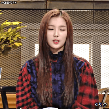 171212 한밤 앨리스 소희.gif | 인스티즈