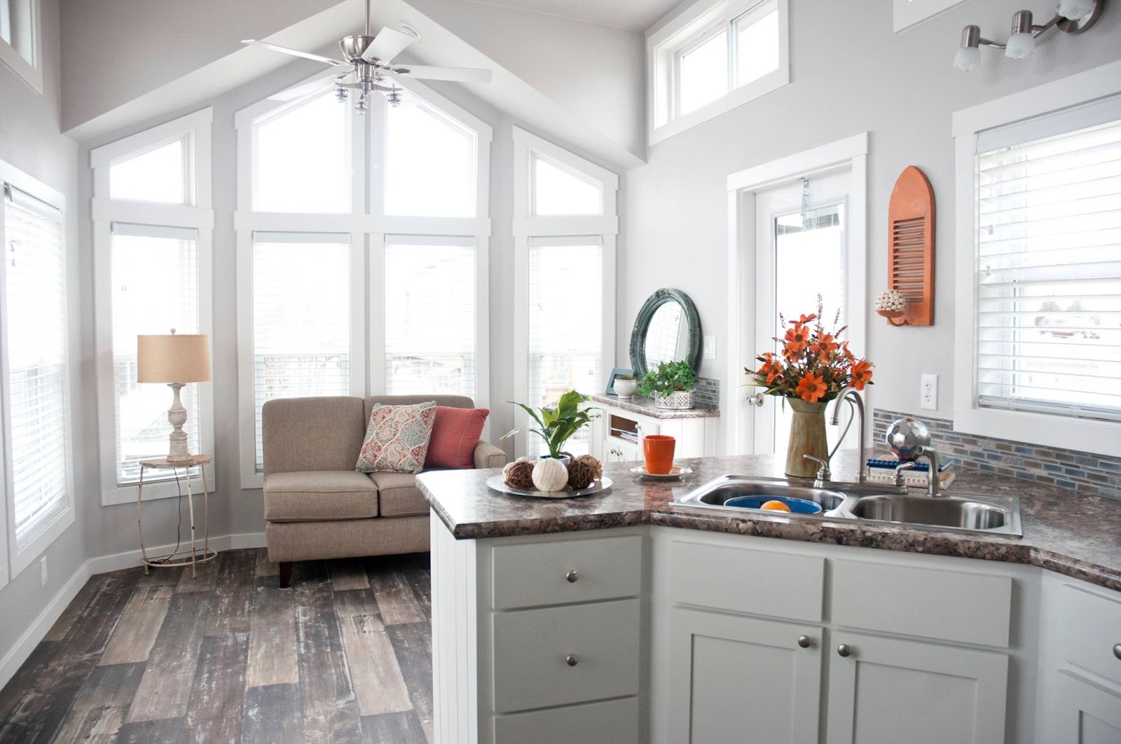 Stillwater Park Model Home [ TINY HOUSE TOWN ]