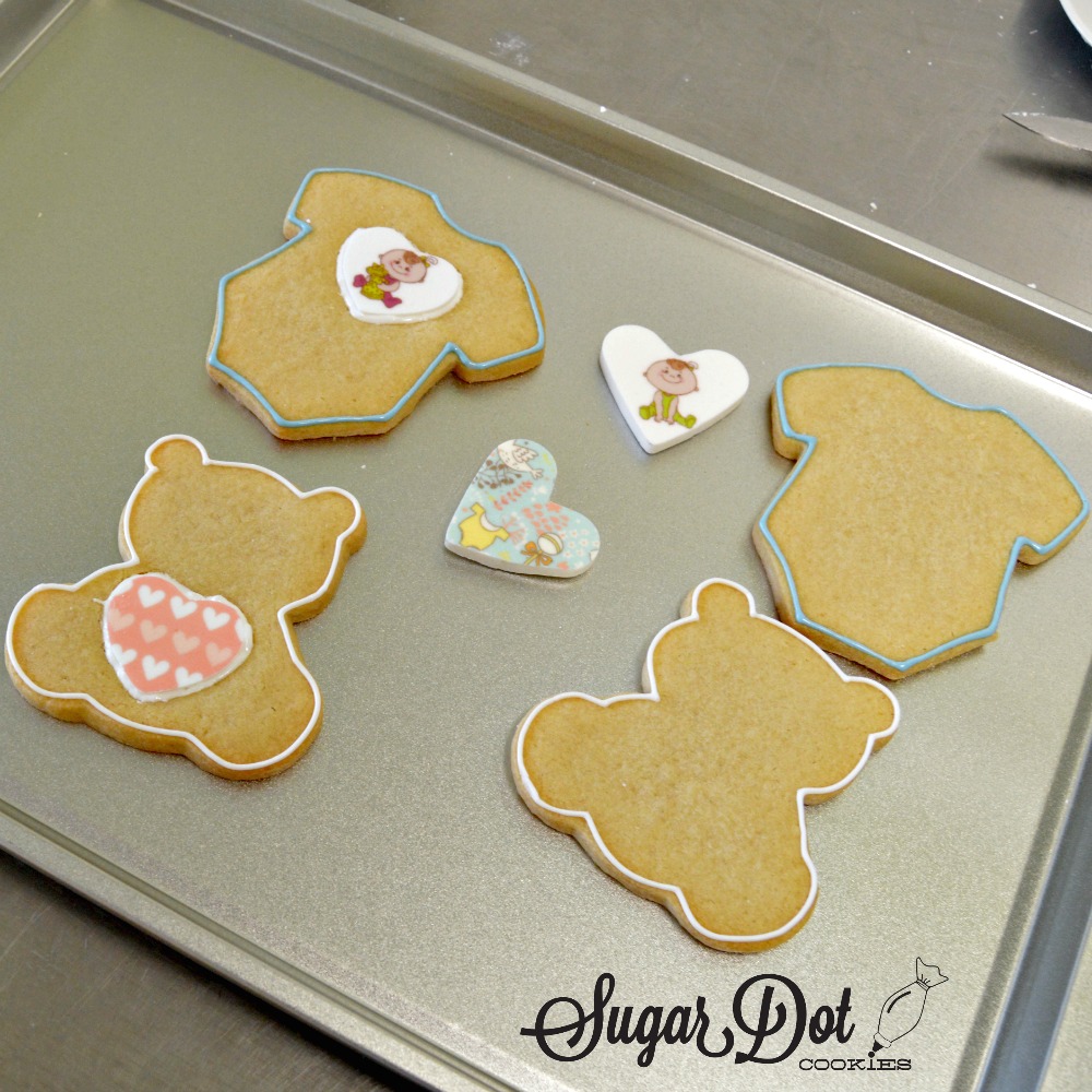 Sugar Dot Cookies: Tutorial - How to add Candy Melt Accents to