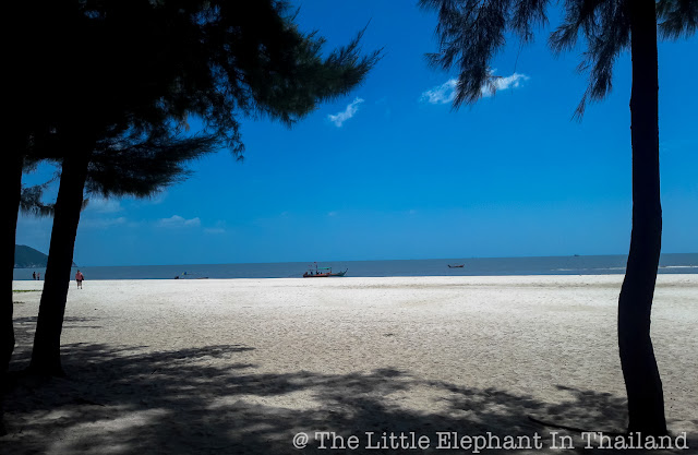 Beach at Khao Sam Roi Yot National Park, South Thailand Beach at Khao Sam Roi Yot National Park
