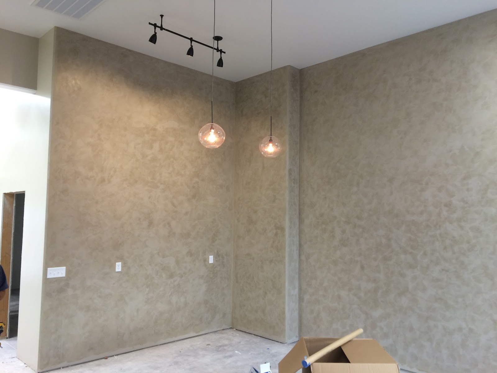 Huls Italian Plasters & Drywall llc. Behr Plaster jobs.