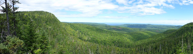 sentier des lacs parc de Forillon Québec sentier des lacs parc de Forillon Québec