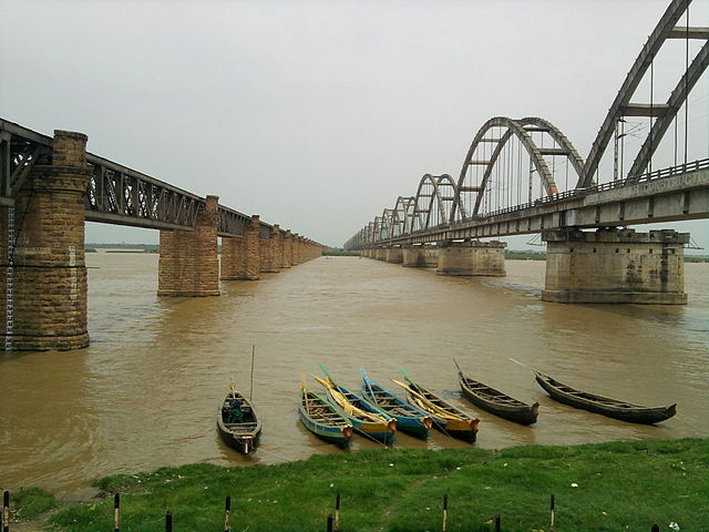The Godavari river at Rajamundhry The Godavari river at Rajamundhry