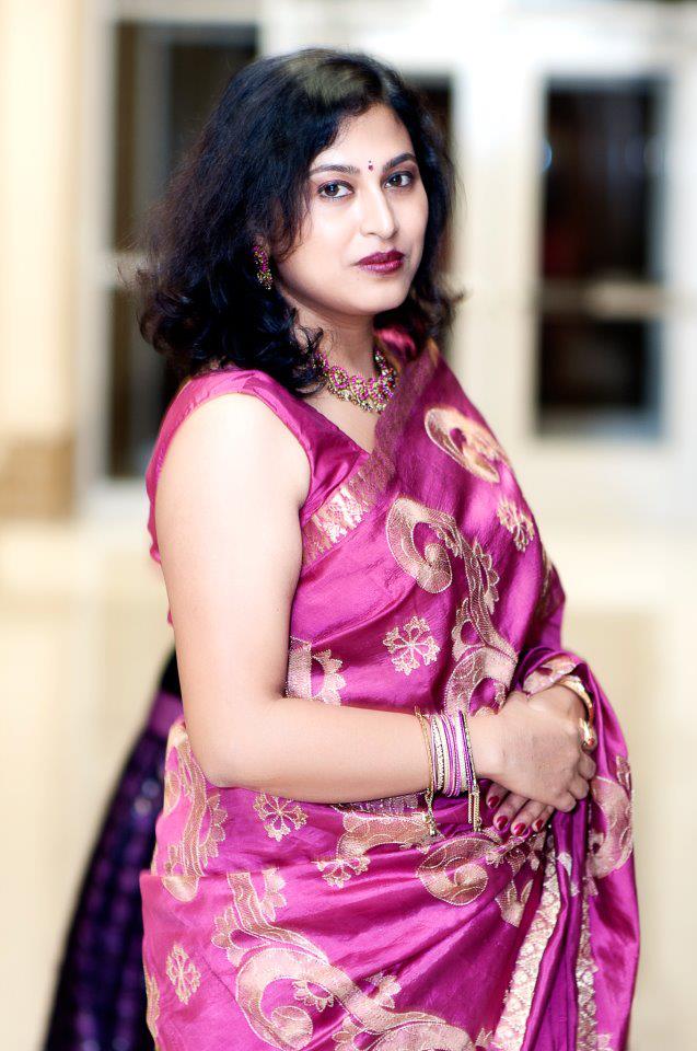 Housewife Photo Spicy Desi Housewife Of Real Life In Saree And