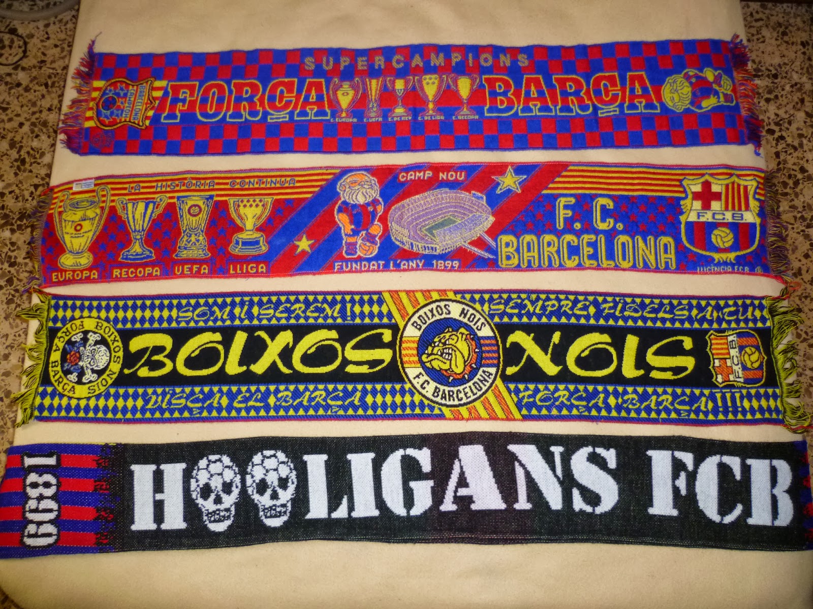 Écharpe Géante FC Barcelone 'Boixos Nois' – 150x20cm, Antimadridista