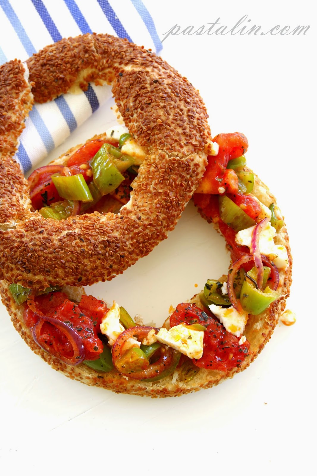 PASTALİN...: Domates Soteli Simit :)