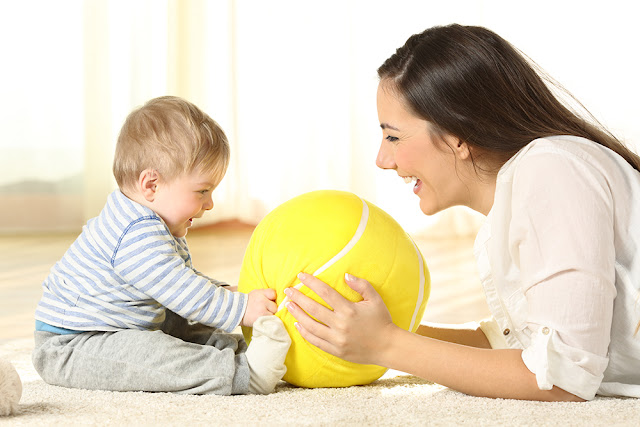Joaca - primul pas al bebelusului catre invatare