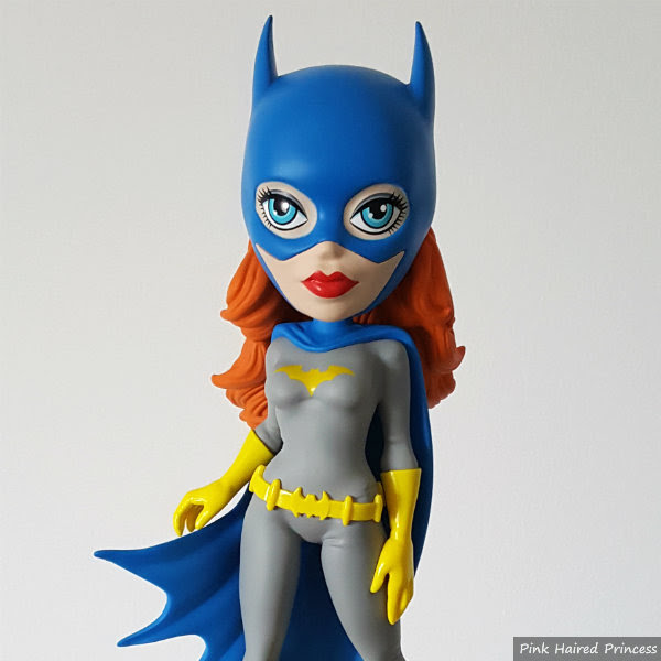Vinyl Vixens Batgirl face detail