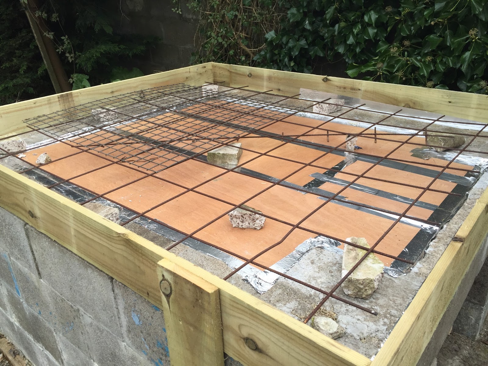 My Pizza Oven in Sunny Aberdeen SLAB Casting oven floor structure.