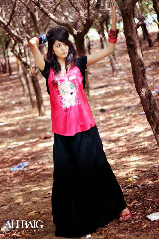 Pakistani Girls Fashion: Short Shirt with Flappers