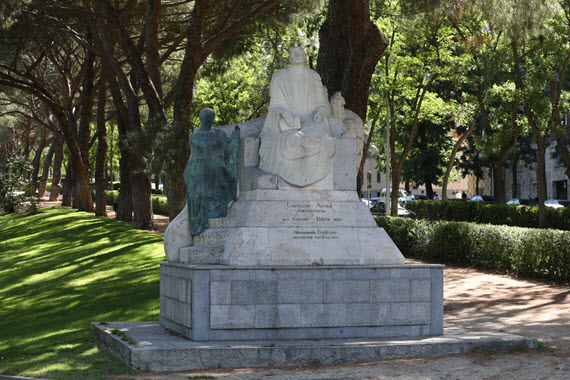  La estatua de Concepción...