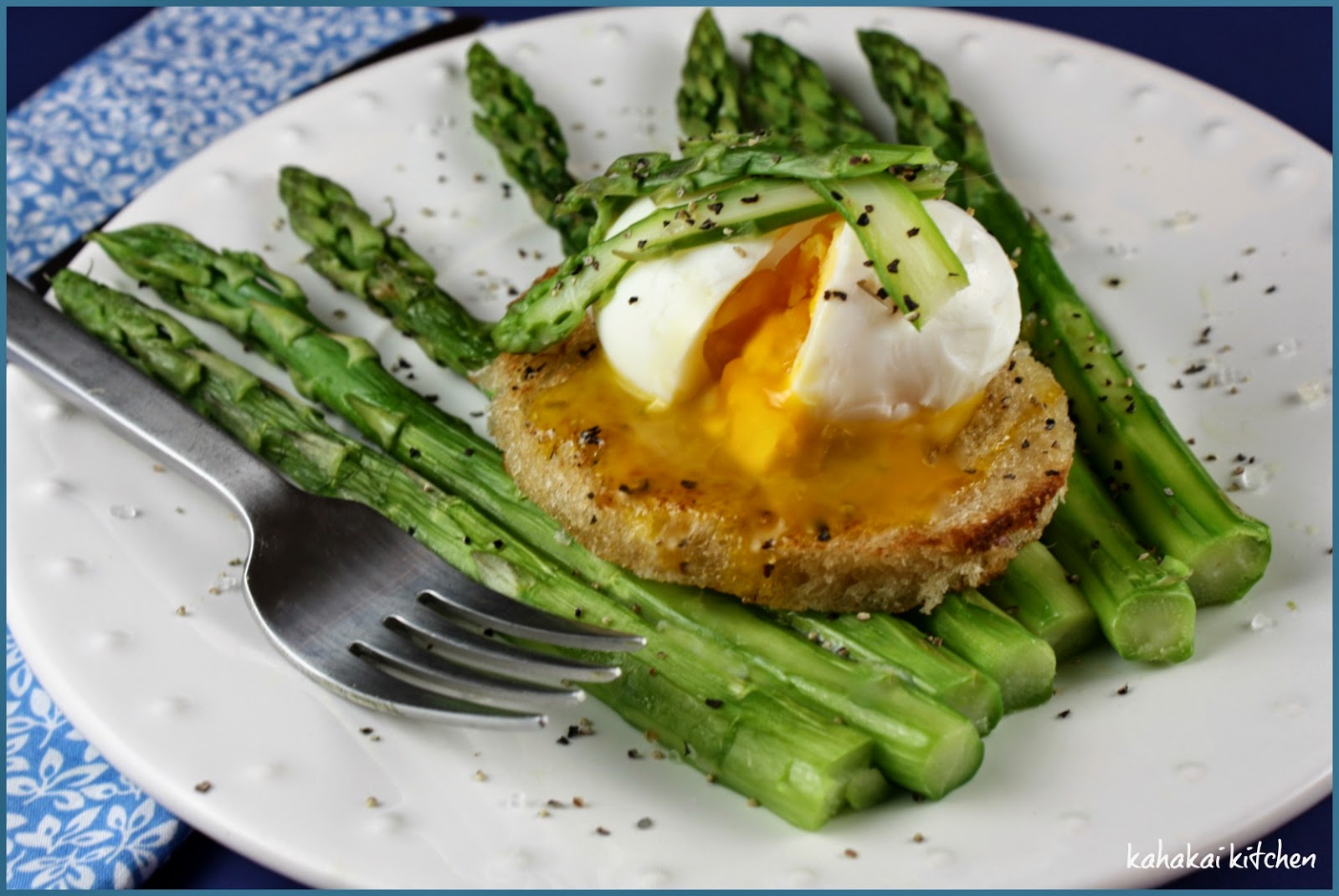 Kahakai Kitchen Jacques Pépin's Mollet Eggs with Steamed Asparagus