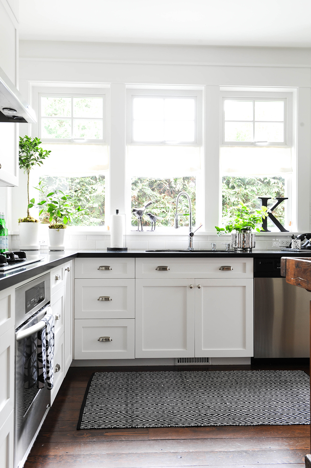 Modern Tudor House Cool Chic Style Fashion