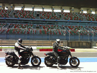 Harley-Davidson XR1200X owners on the Buddh International Circuit!
