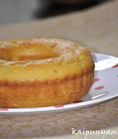 Vanilla Cake with nutmeg and lemon zest