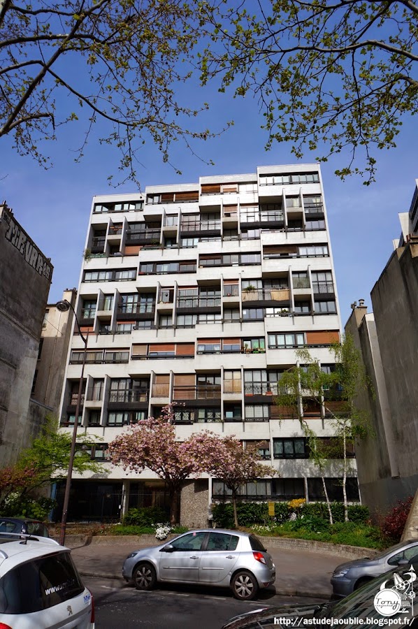 Paris - 13ème - Résidence, boulevard Vincent-Auriol (Bd de la Gare)  Architectes: Roger Anger, Pierre Puccinelli, Mario Heymann.  Construction: 1961