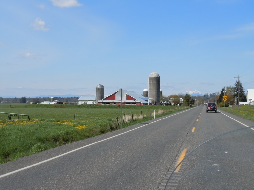 RV Voyageur TIP TOE, THOUGH THE TULIPS.....