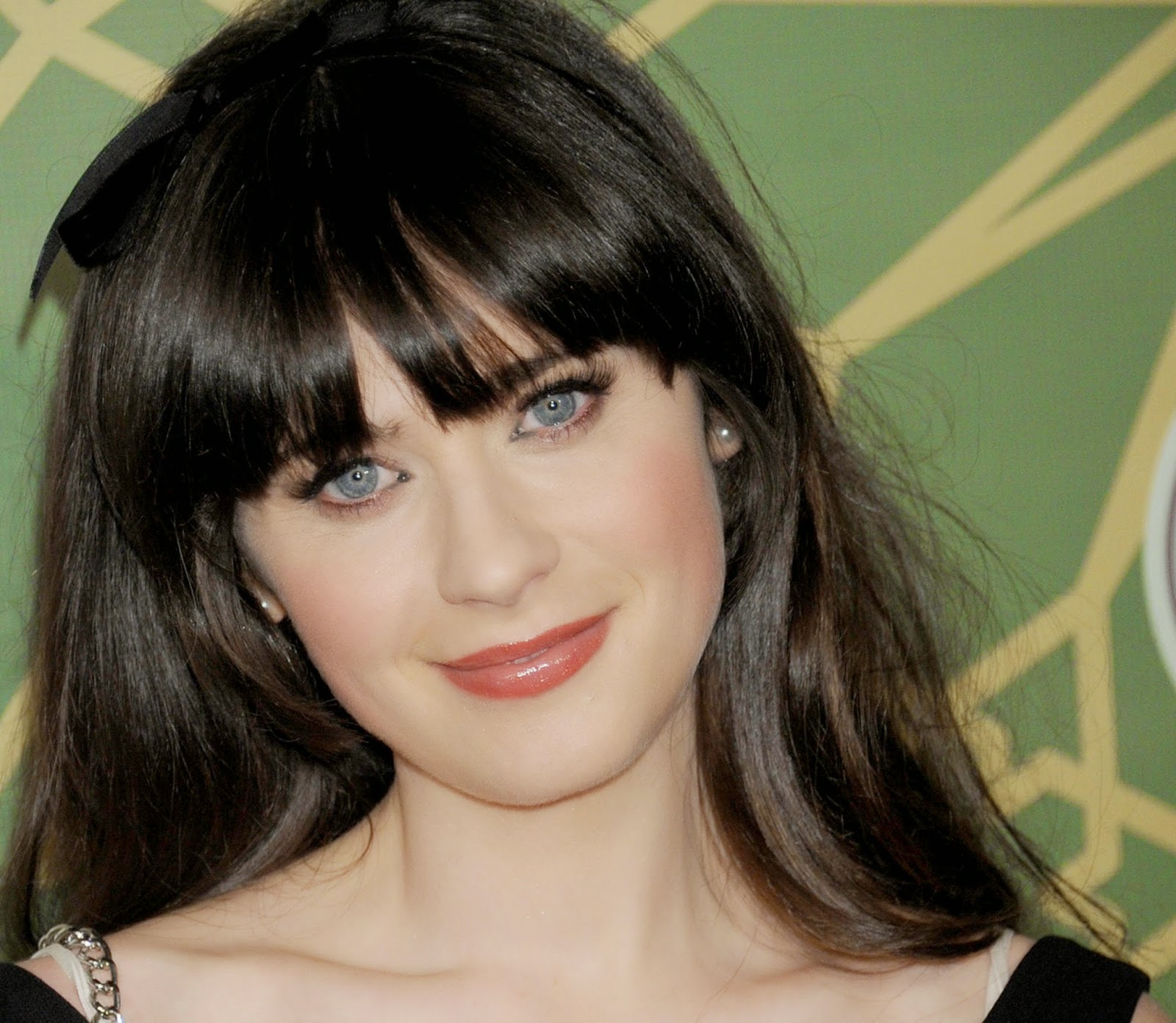 Super star life style photo gallary : Zooey Claire Deschanel