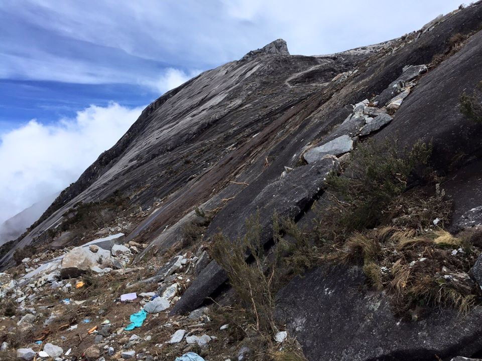 Gunung Kinabalu Sebelum Gempa Bumi / Gempa Sabah : Jumlah Keseluruhan