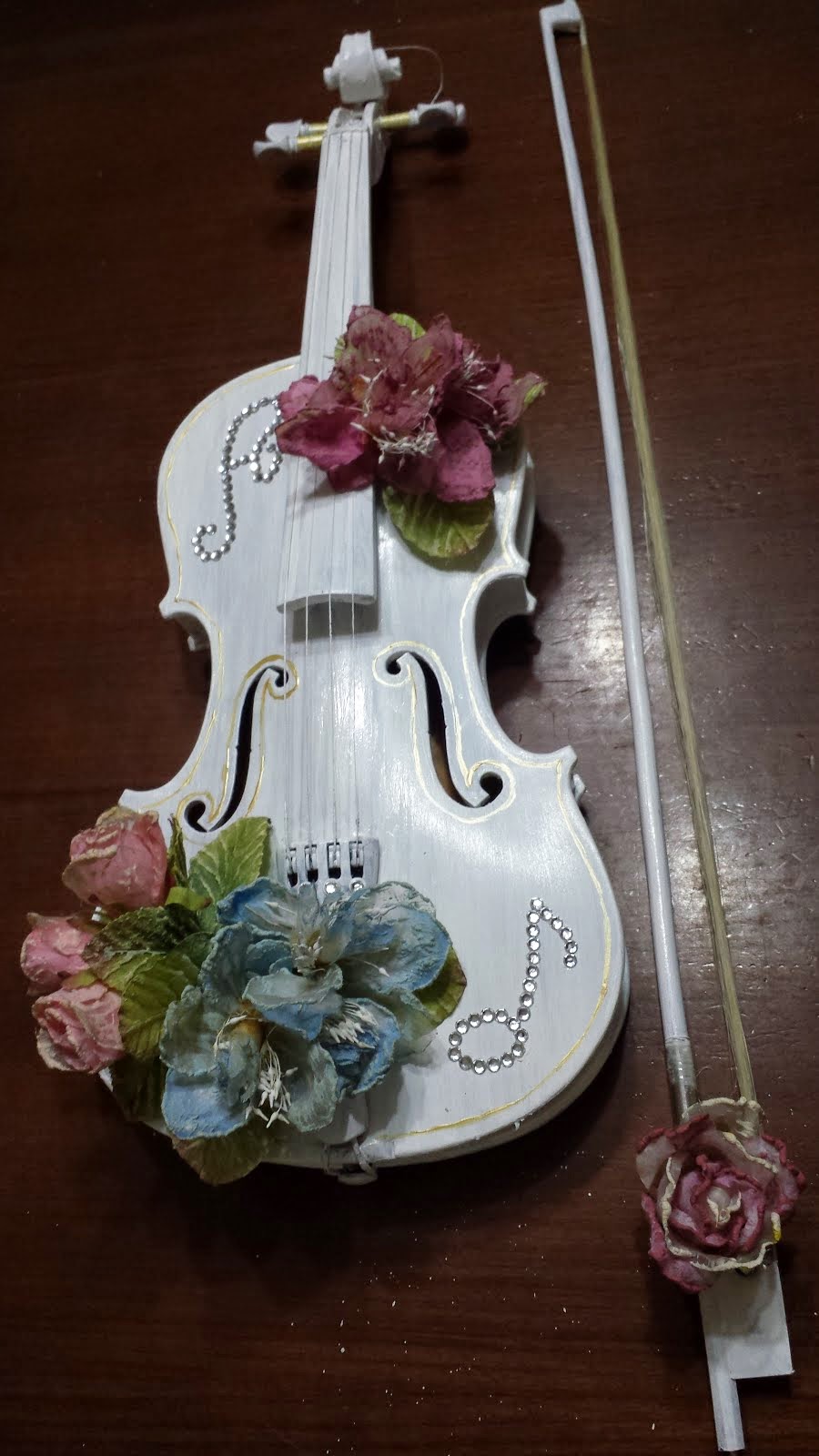 violino decorato