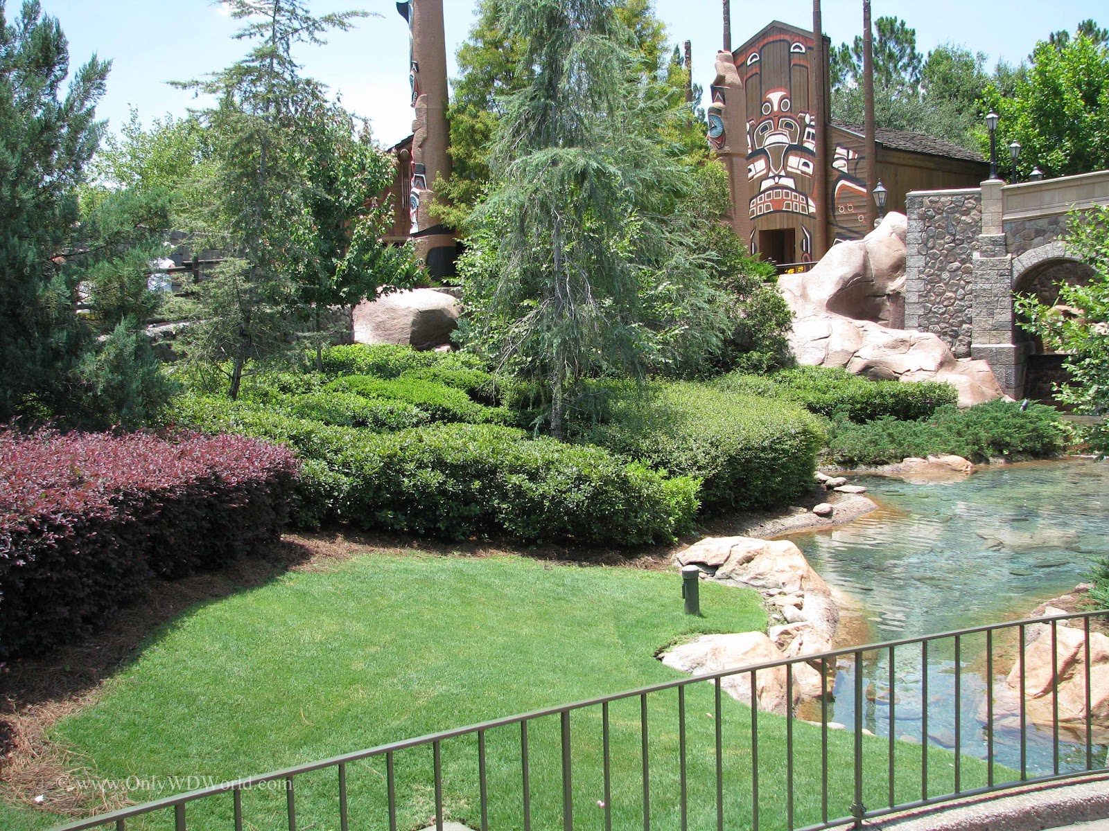 Victoria Gardens In Disney World's Epcot Pay Tribute To The Butchart Gardens Disney World Blog