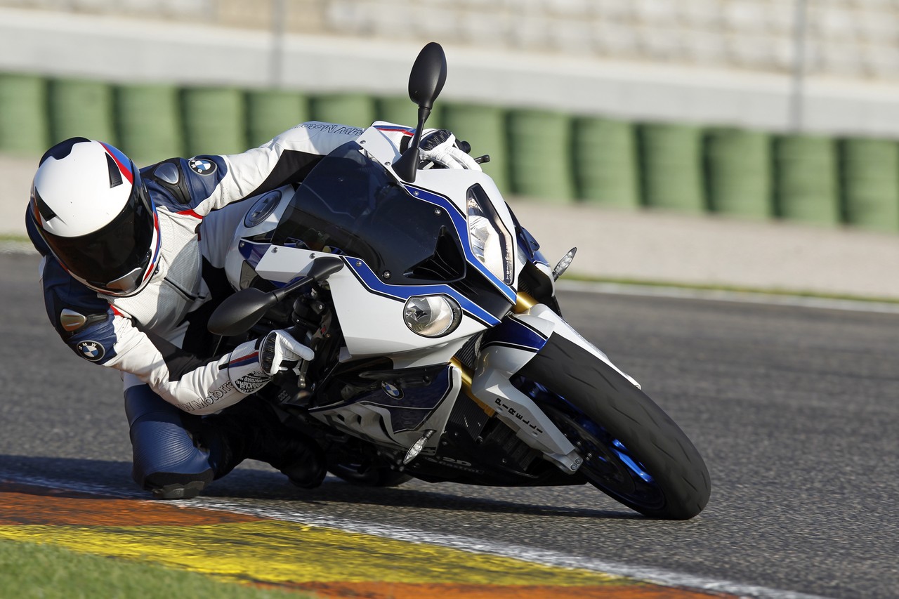 Bell Racing Helmets >> Racing Cafè: BMW S 1000 RR HP4 2013 Bell Racing Helmets >> Racing Cafè: BMW S 1000 RR HP4 2013